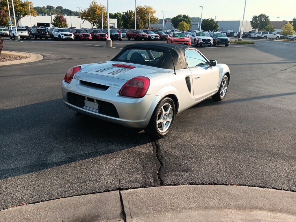 2000 Toyota MR2 Spyder Base photo 6
