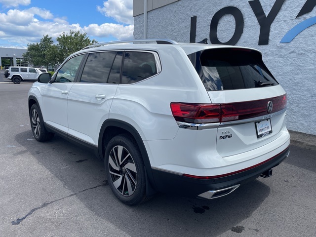 2025 Volkswagen Atlas SE Technology photo 4