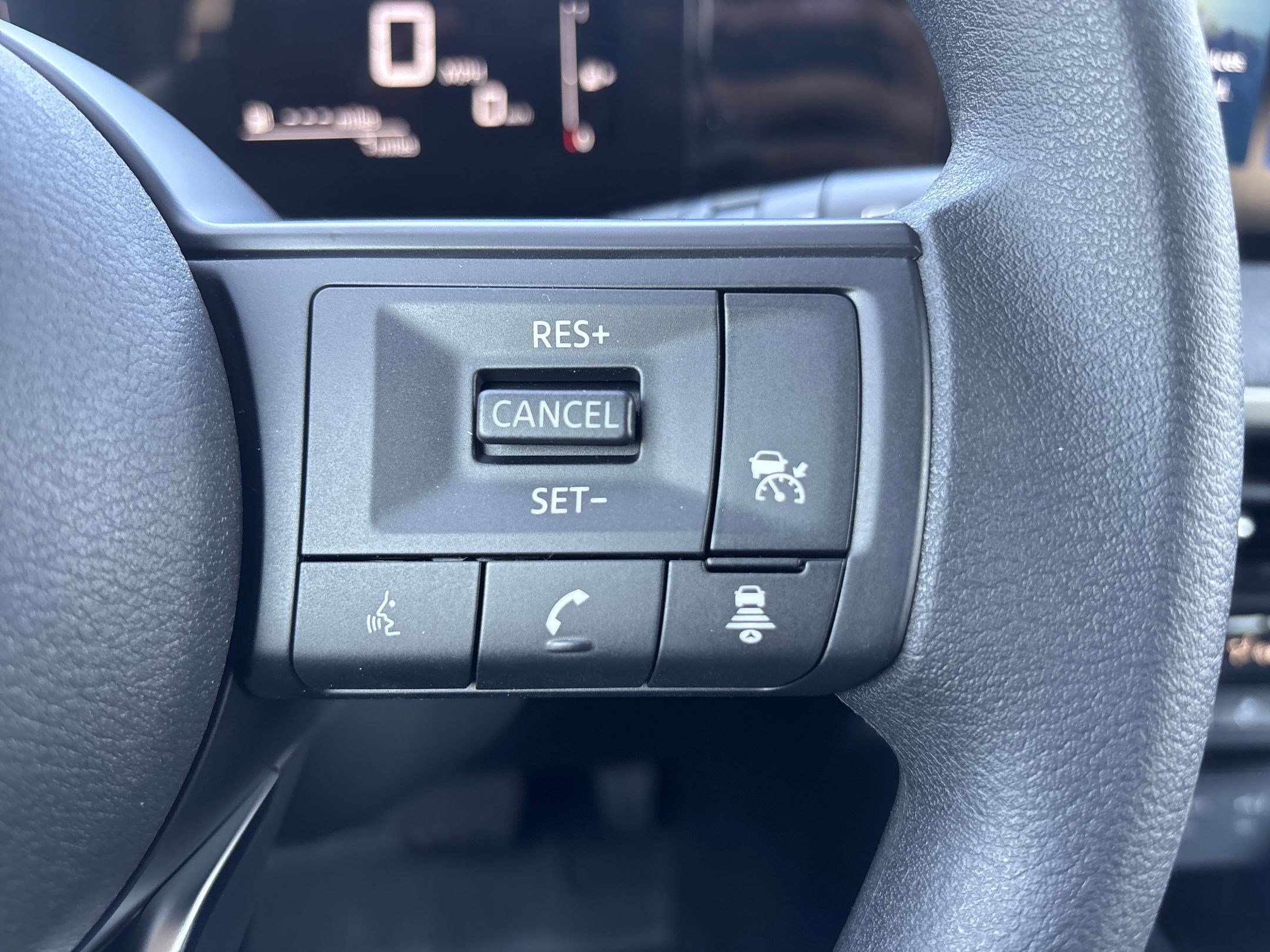2026 Nissan Kicks SV photo 23