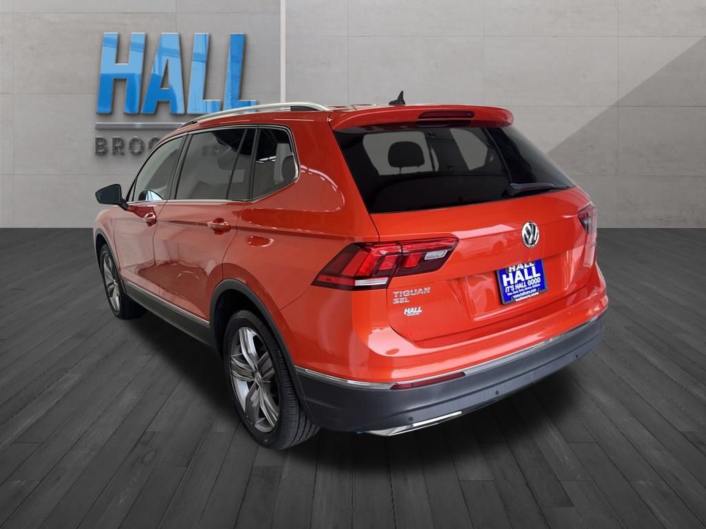 2019 Volkswagen Tiguan SEL Premium photo 3