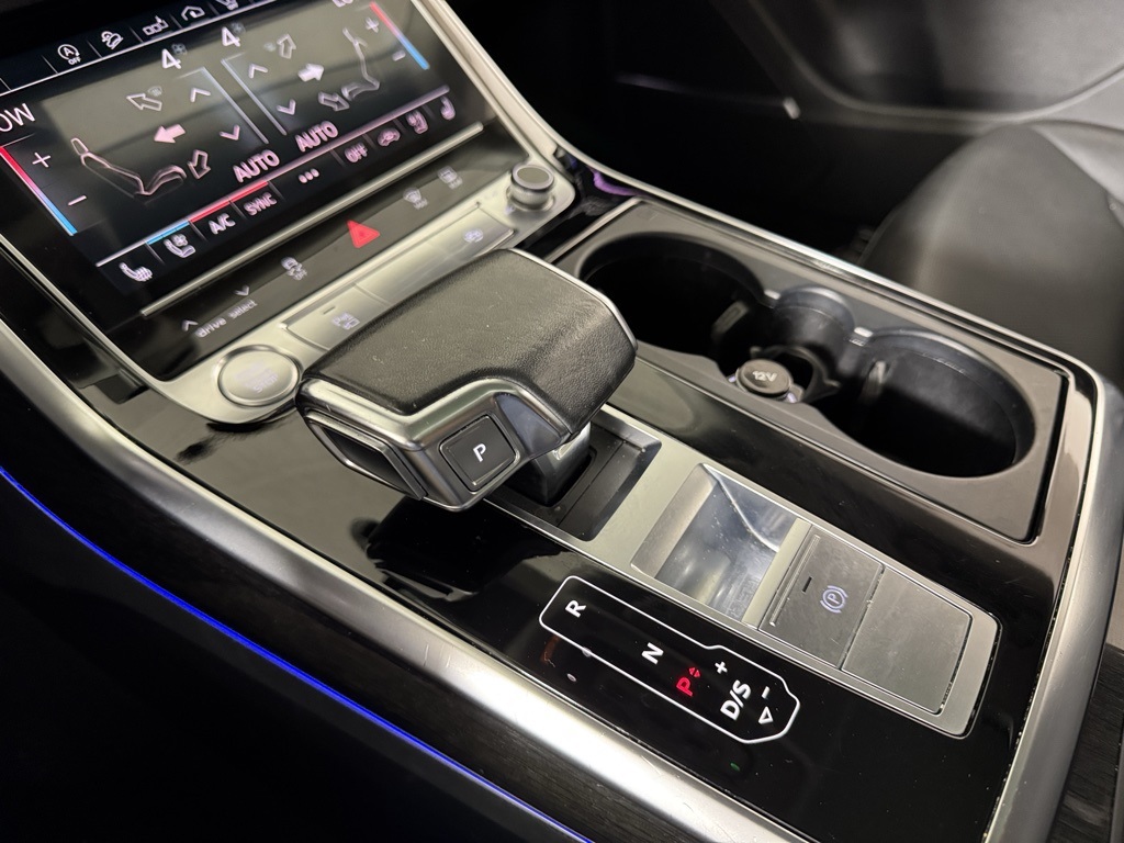 2020 Audi Q8 55 Prestige photo 8