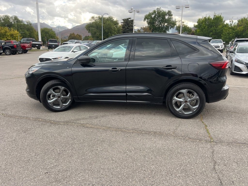 2023 Ford Escape ST-Line photo 10