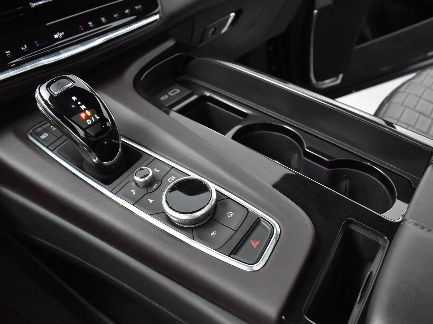 2024 Cadillac Escalade Sport Platinum photo 26