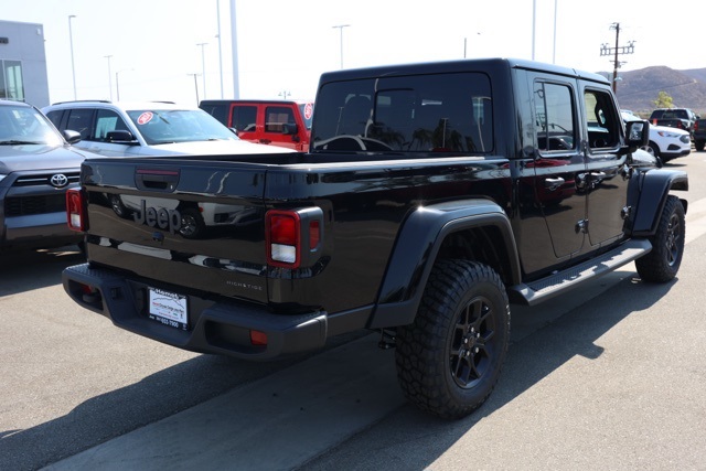 2025 Jeep Gladiator Sport photo 4