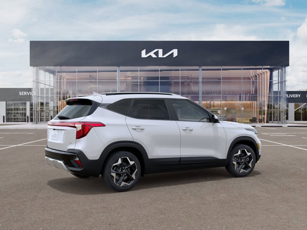2025 Kia Seltos S photo 6