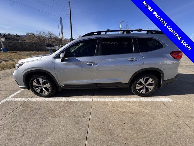 2019 Subaru Ascent Premium's photo