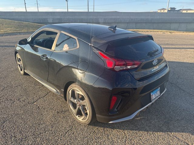 2019 Hyundai Veloster Turbo photo 4