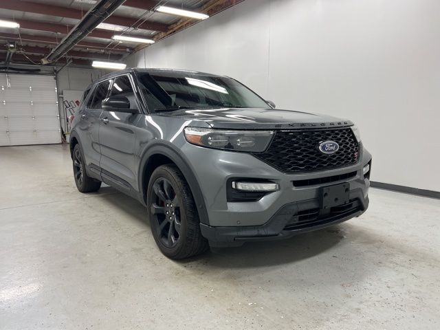 2021 Ford Explorer ST photo 2