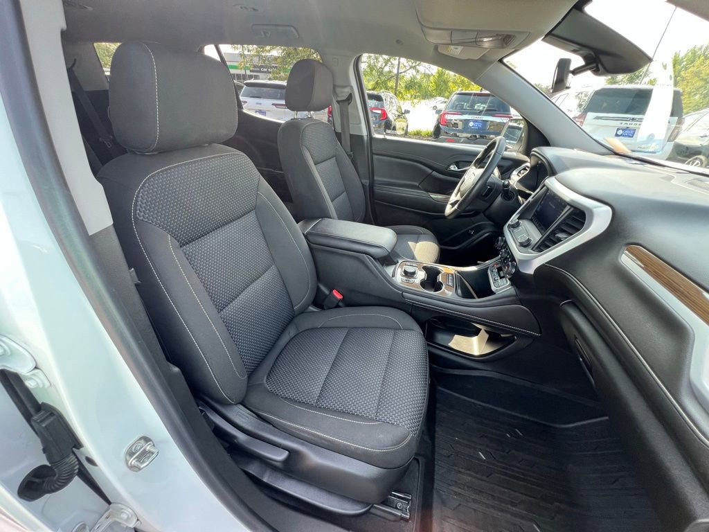 2022 Gmc Acadia SLE photo 23