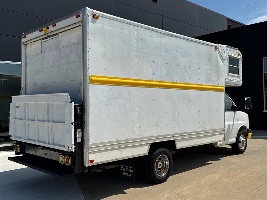 2013 Chevrolet Express 3500 Work Van photo 3