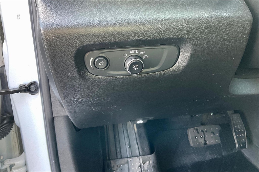 2023 CHEVROLET TRAVERSE - Image 36