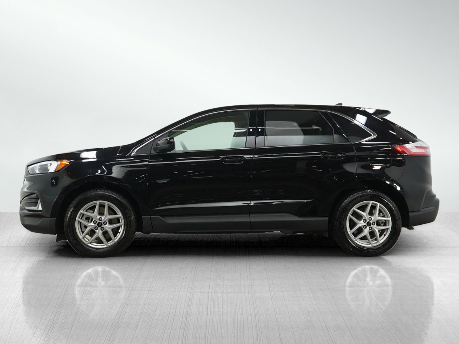 Used 2024 Ford Edge SEL with VIN 2FMPK4J98RBA53873 for sale in South Saint Paul, Minnesota