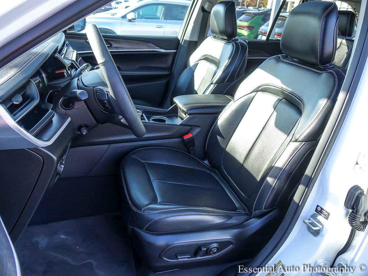 2024 JEEP GRAND CHEROKEE - Image 7