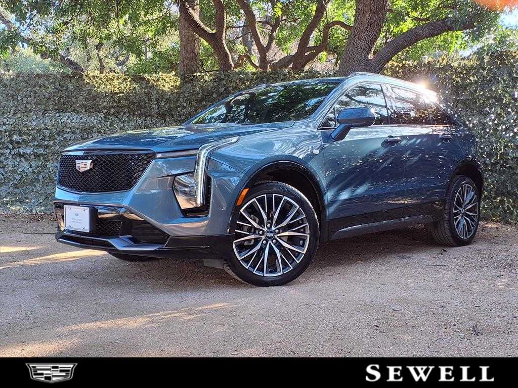 2024 Cadillac XT4 Sport's photo