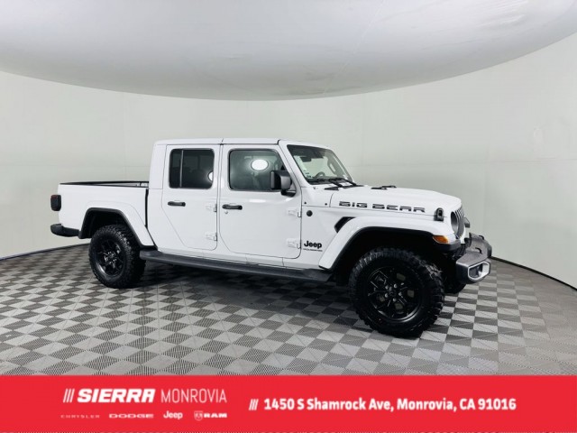 2025 Jeep Gladiator 