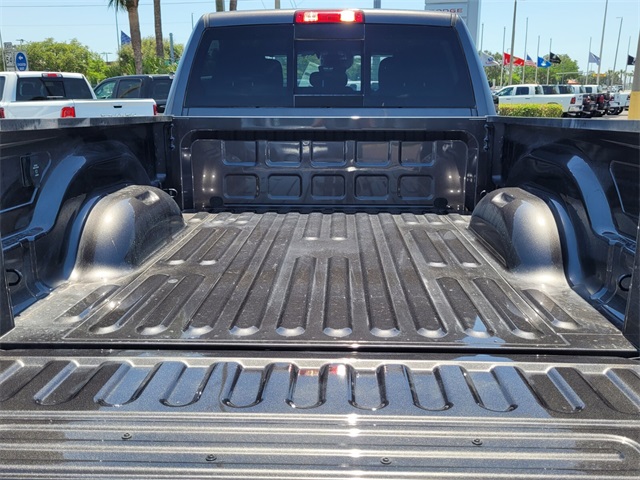 2025 Ram 2500 Tradesman photo 3