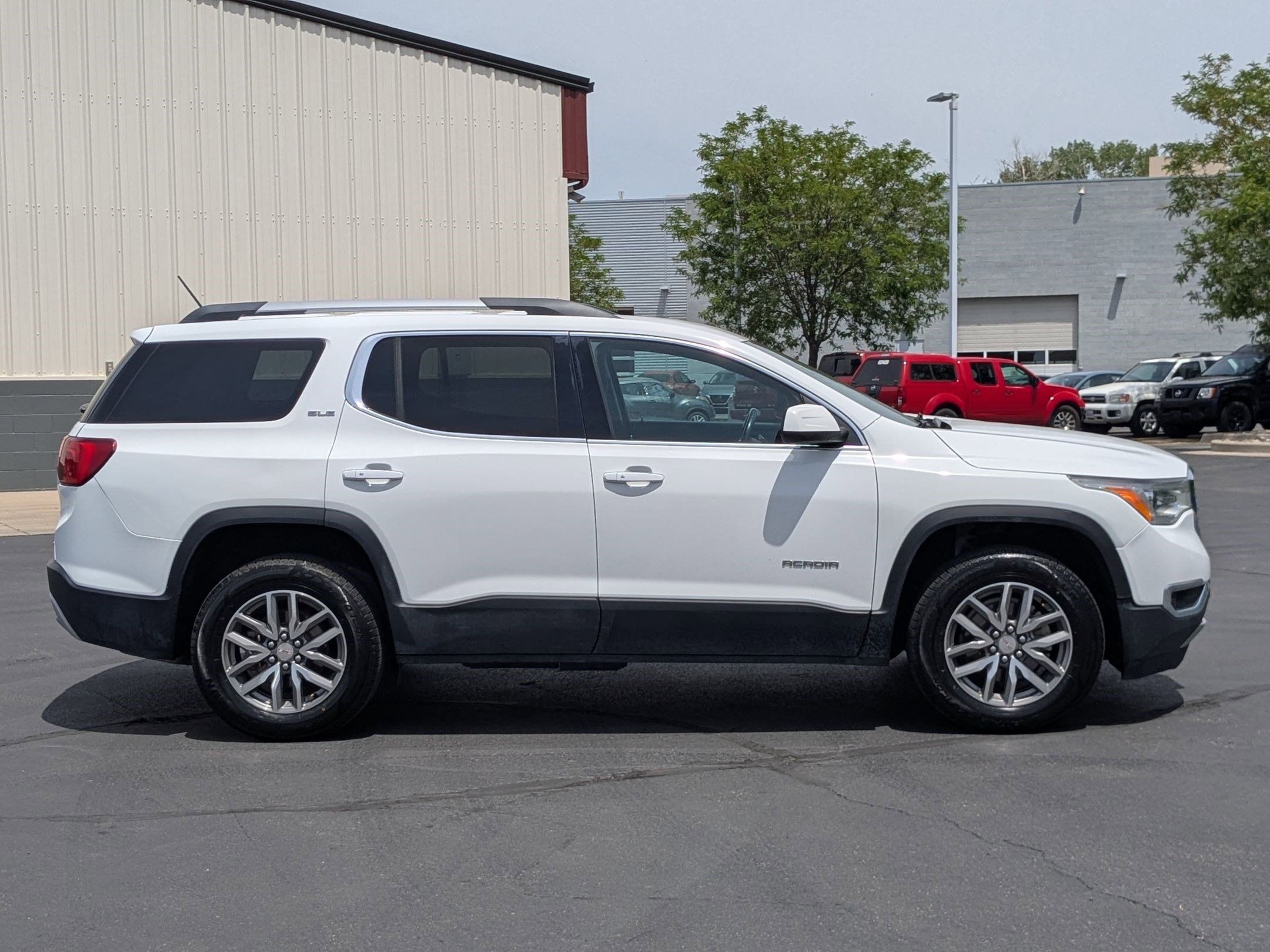 Used 2018 GMC Acadia SLE-2 with VIN 1GKKNSLA6JZ194853 for sale in Riverdale, UT