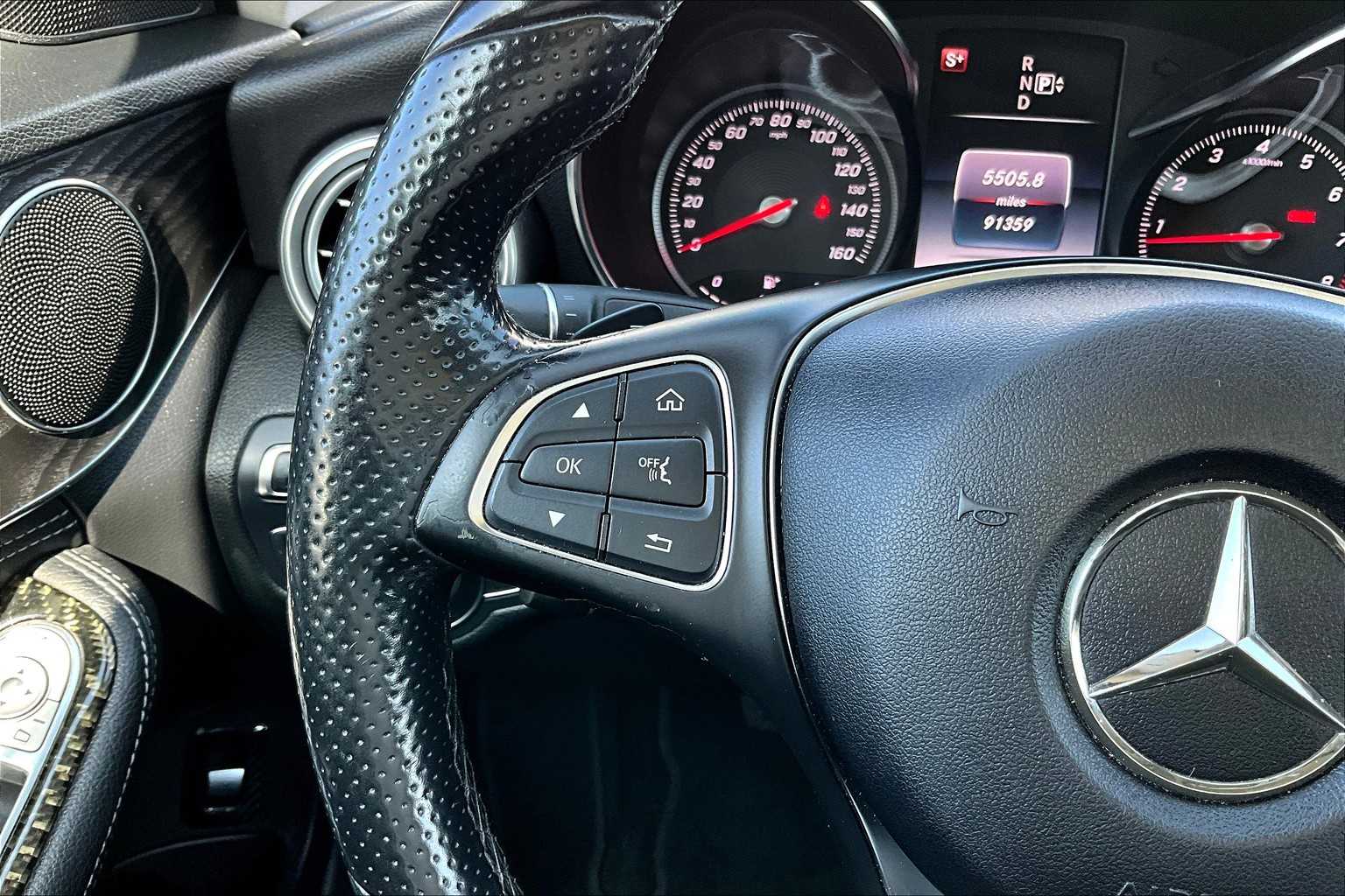 2015 Mercedes Benz C 300 photo 22