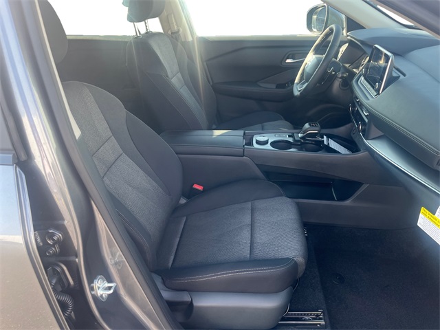 2026 Nissan Rogue SV photo 9