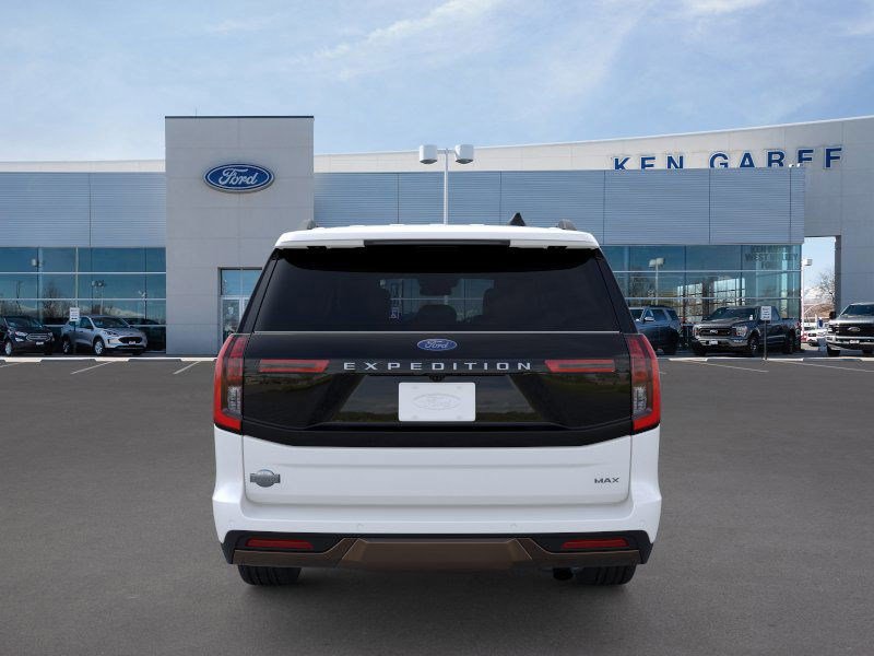 2025 Ford Expedition King Ranch MAX photo 3