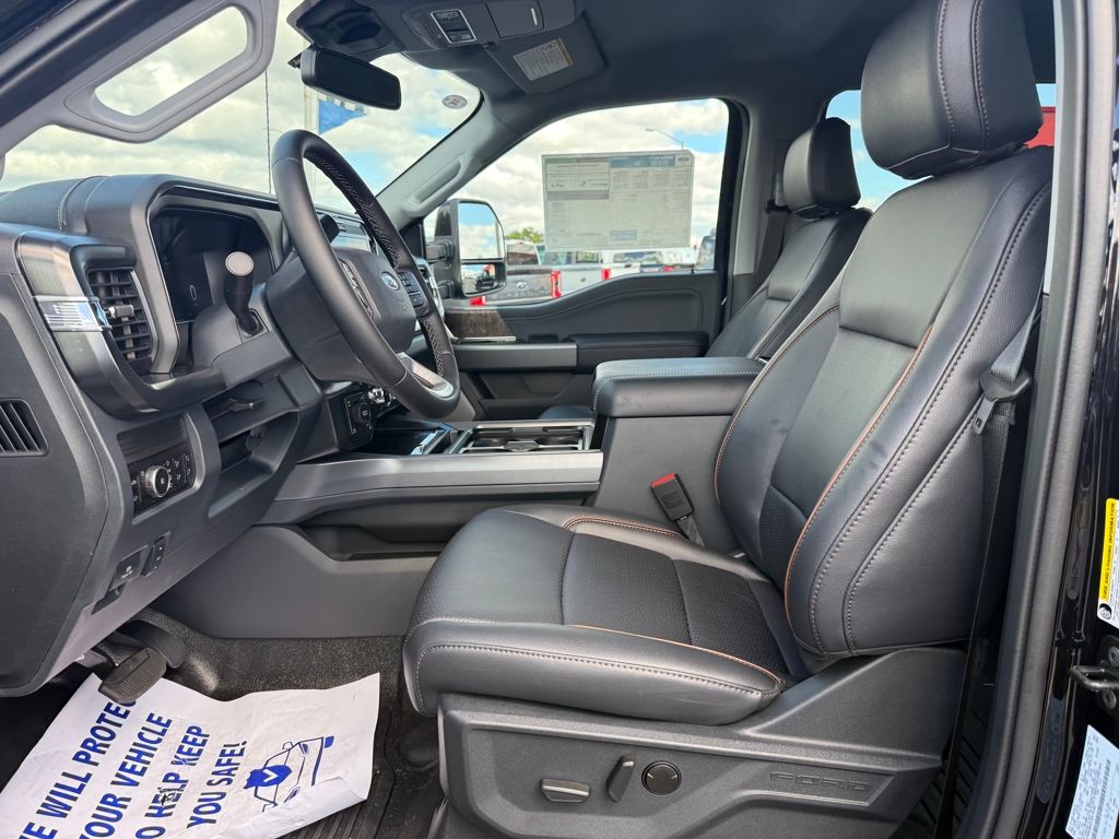 2026 Ford F-350 Lariat photo 13