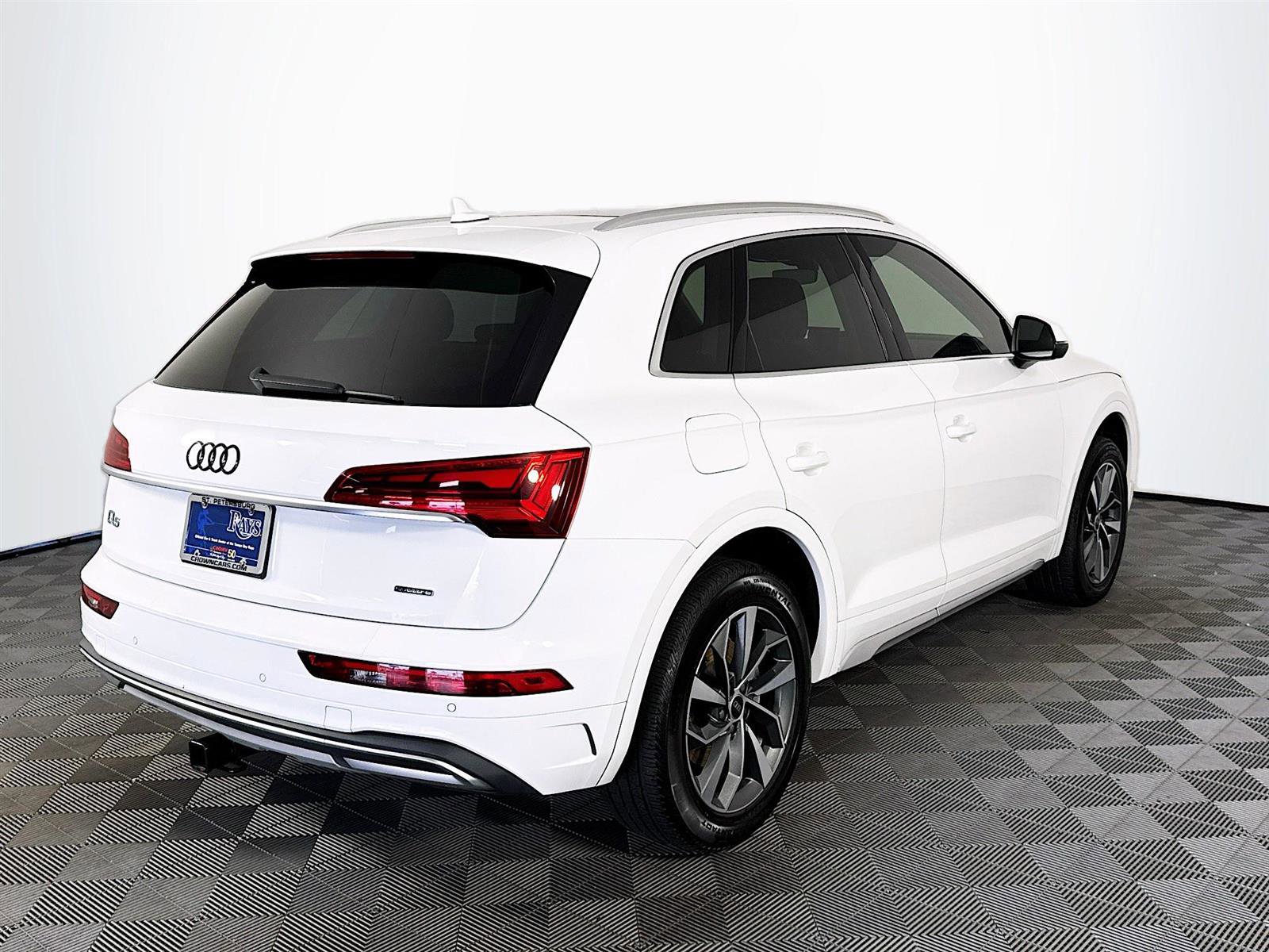 2021 Audi Q5 45 Premium photo 5