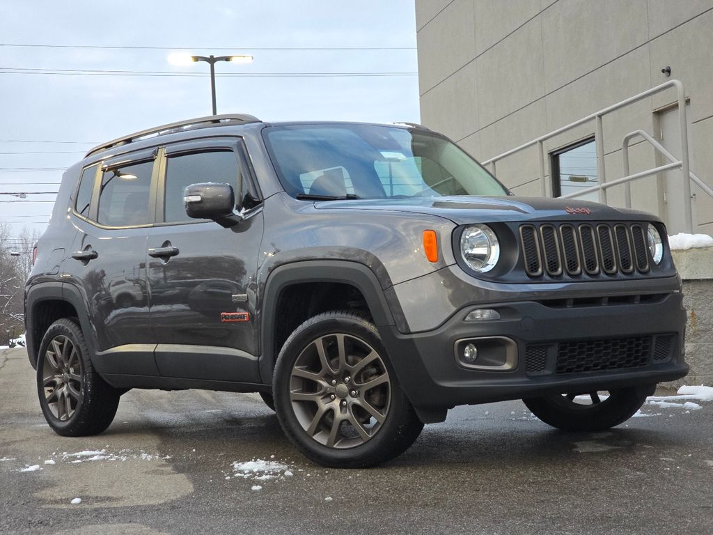 2016 Jeep Renegade Latitude's photo