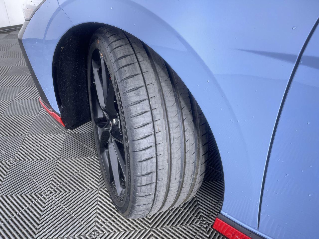 2025 Hyundai Elantra N photo 10