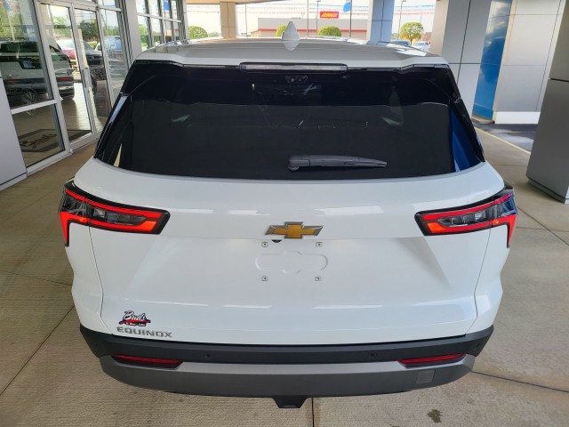 2026 Chevrolet Equinox LT photo 4