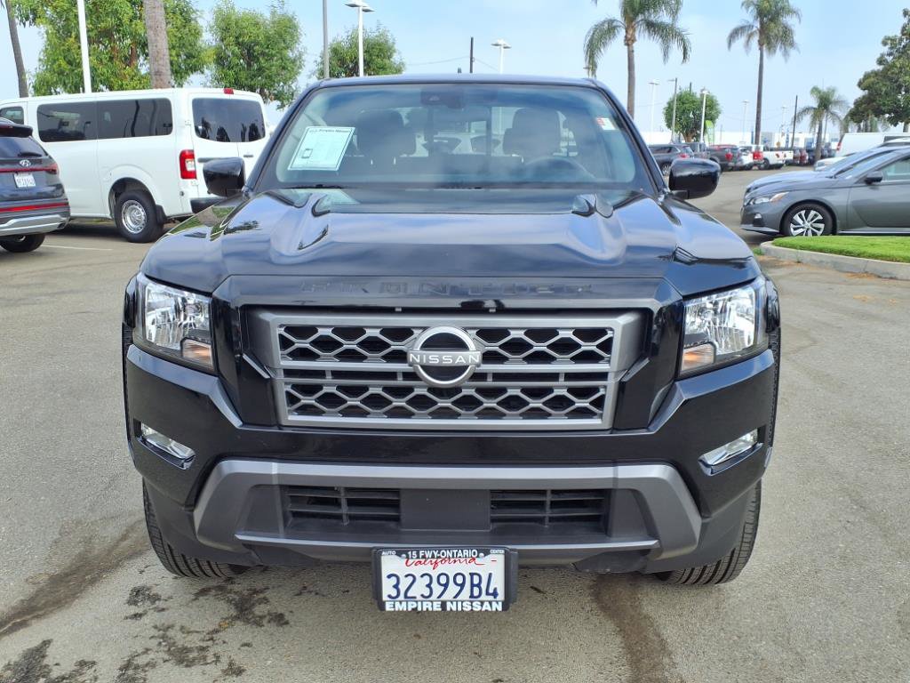2024 Nissan Frontier SV photo 2