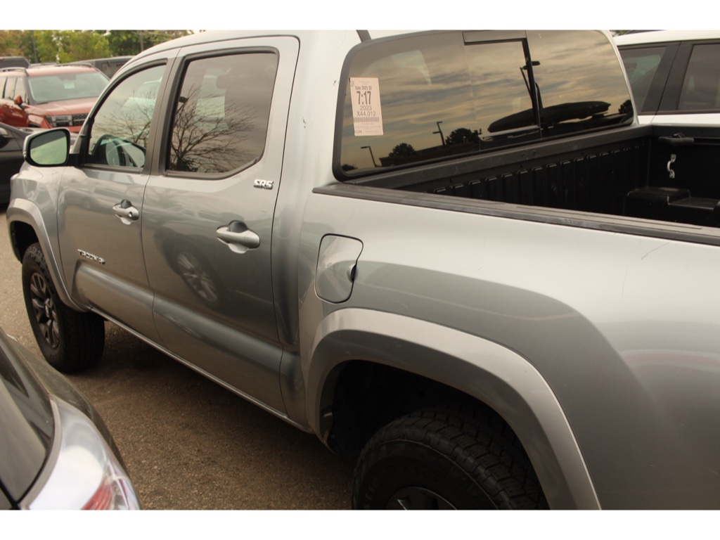 2023 Toyota Tacoma SR5 photo 2