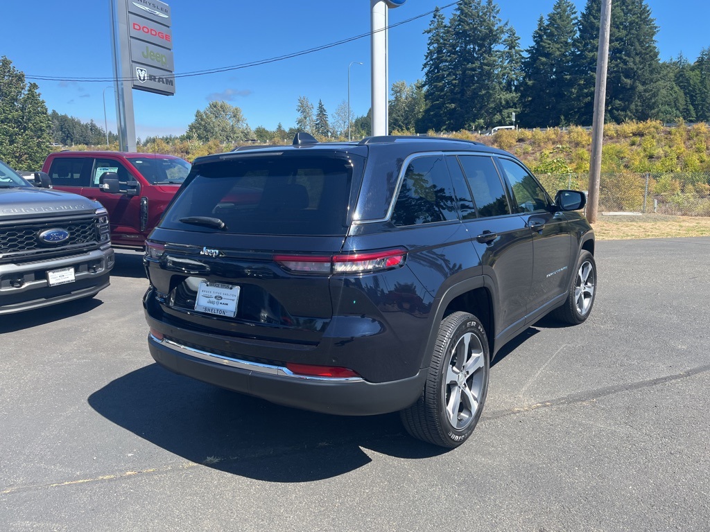 2023 Jeep Cherokee 4xe photo 4