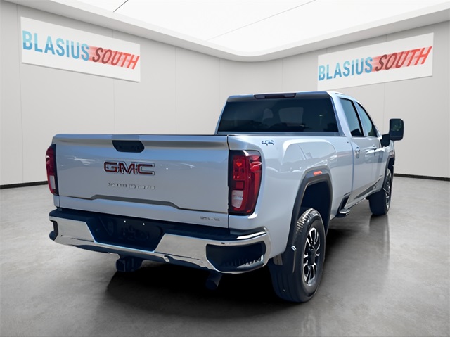 2020 Gmc Sierra SLE photo 3
