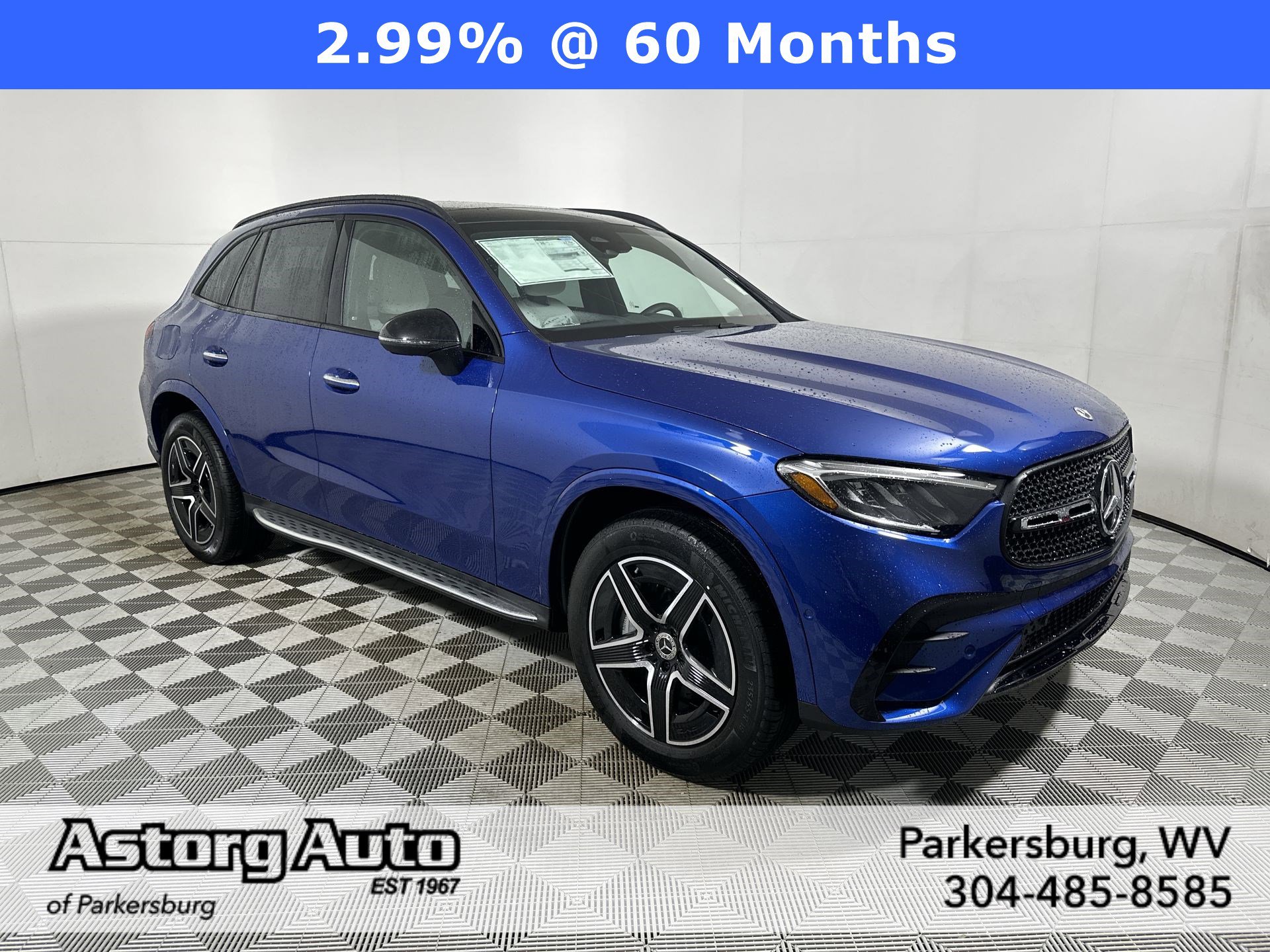 2025 Mercedes-Benz GLC Base's photo