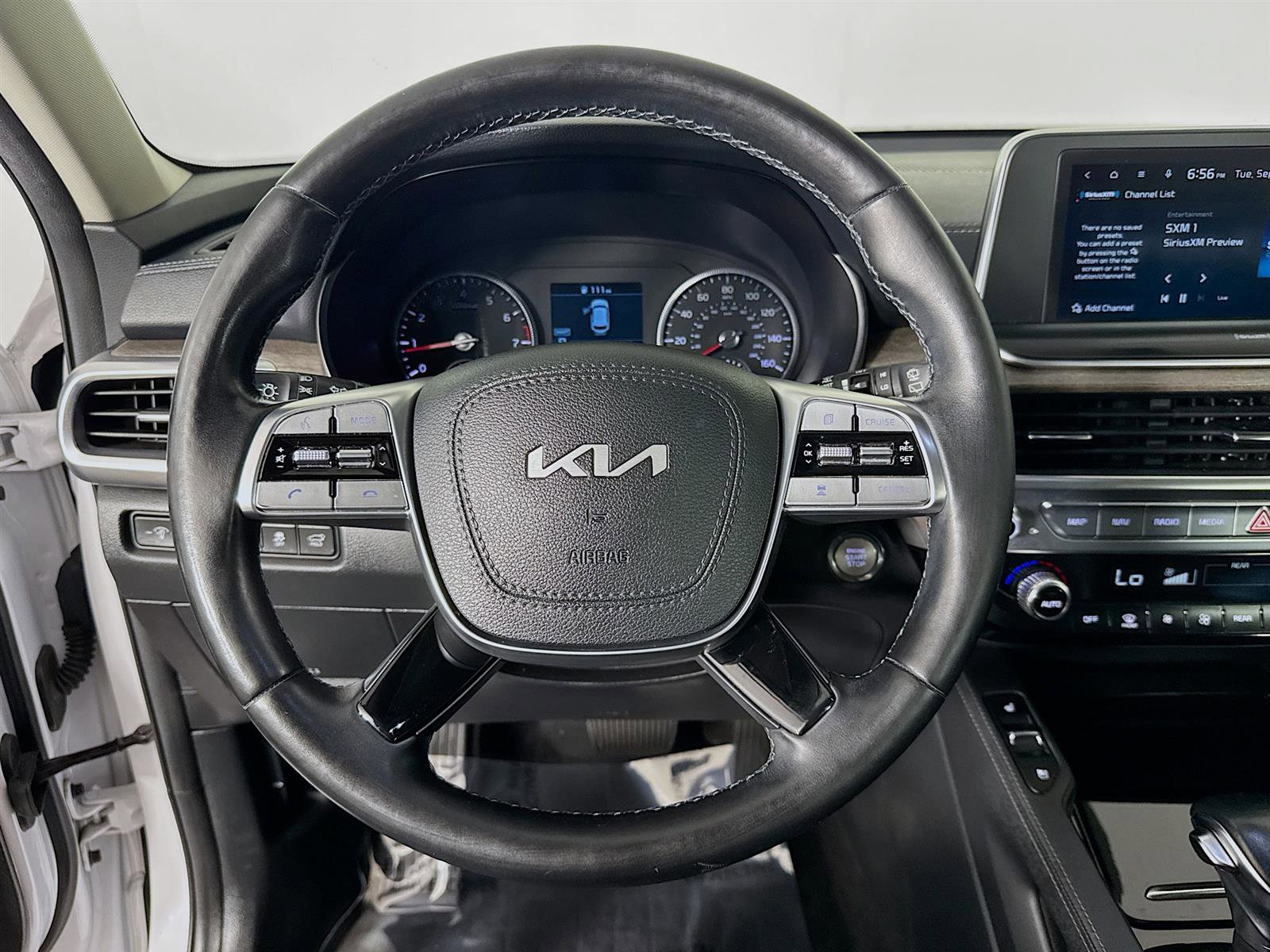 2022 Kia Telluride EX photo 11