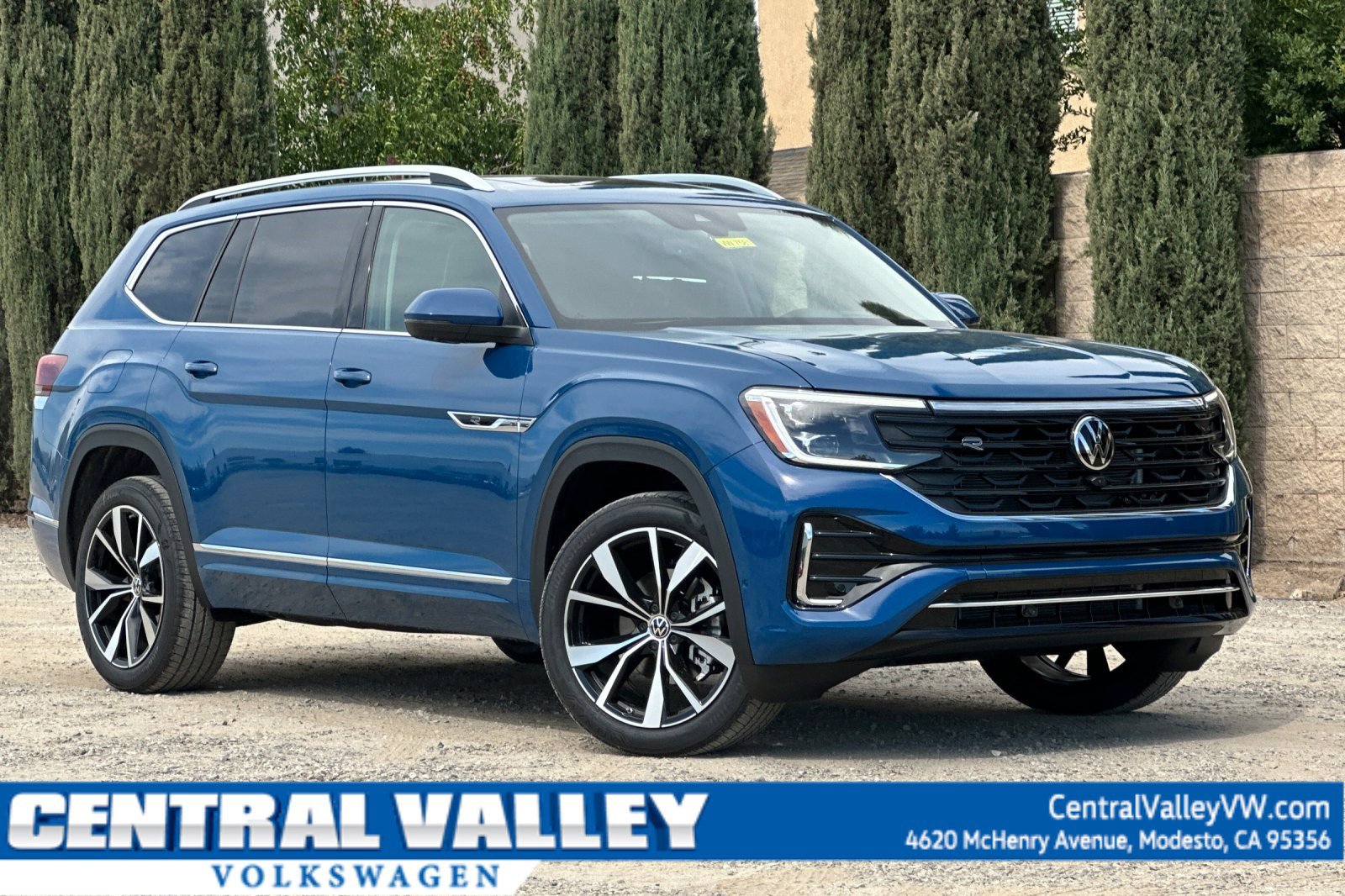 2025 Volkswagen Atlas SEL Premium R-Line's photo