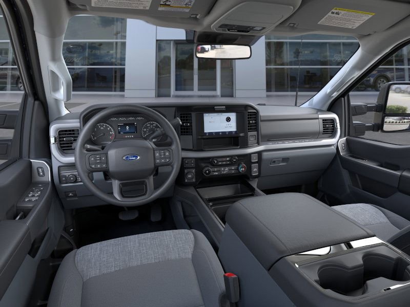 2026 Ford F-350 XLT photo 7