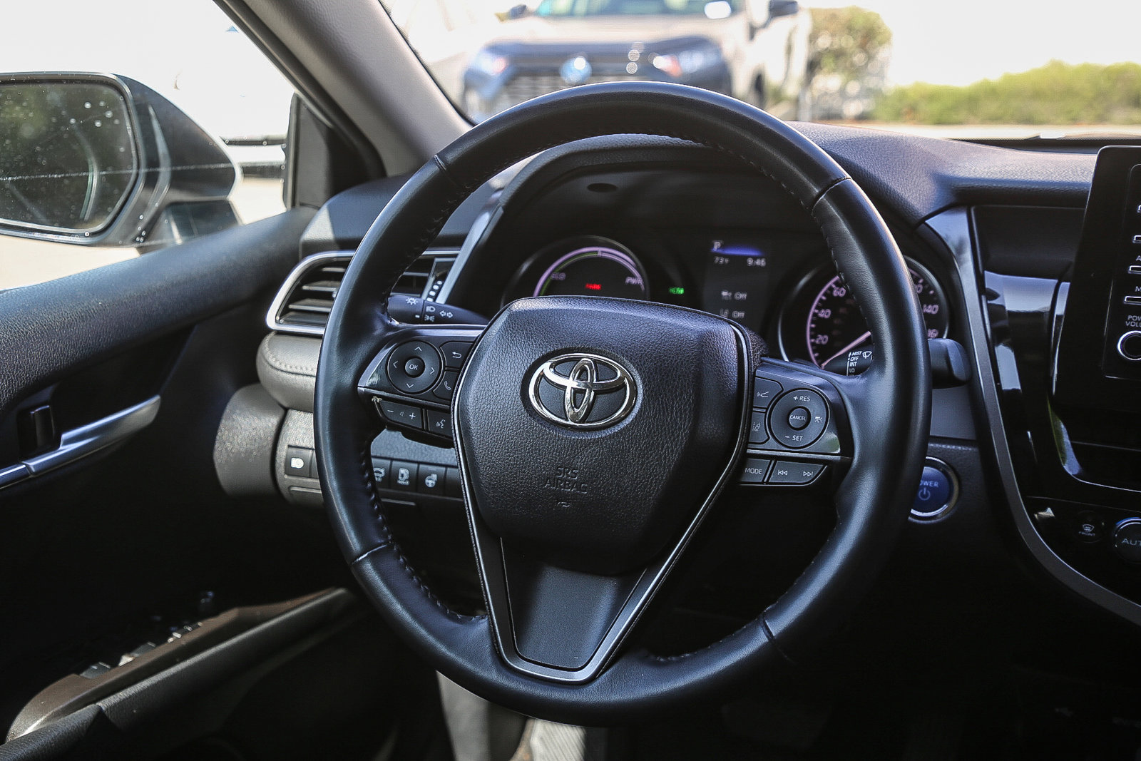 2024 Toyota Camry Hybrid SE photo 14