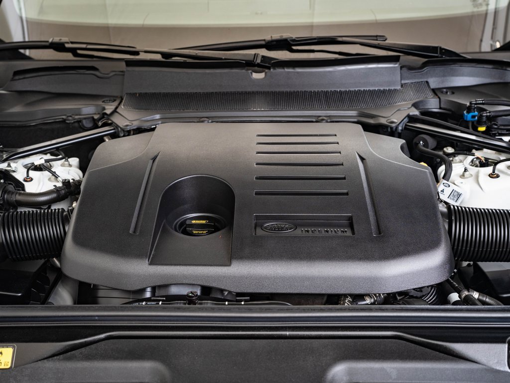 2023 Land Rover Discovery S R-Dynamic photo 32