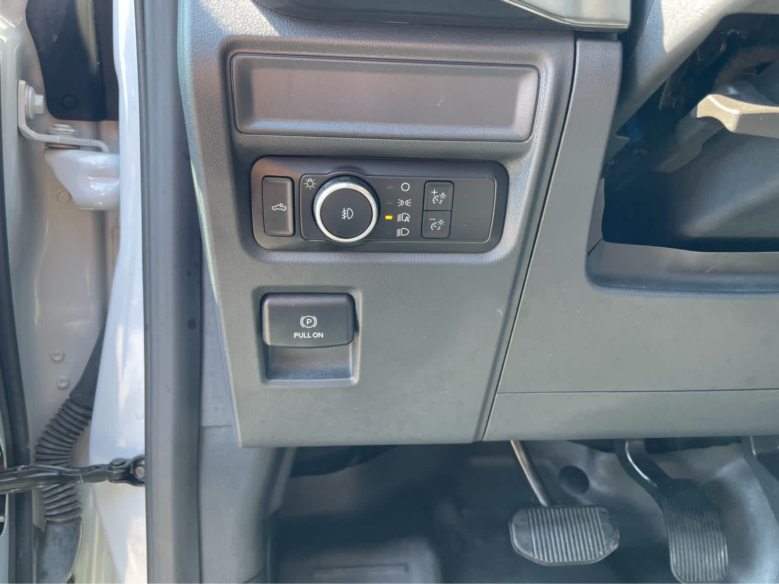 2022 Ford F-150 XL photo 13