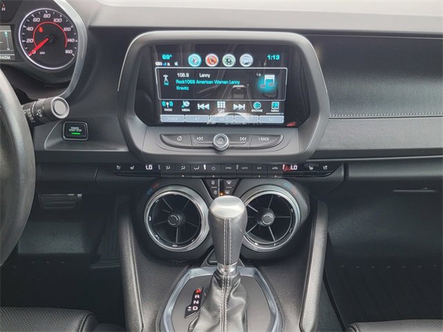 2018 Chevrolet Camaro 2LT 3LT photo 18