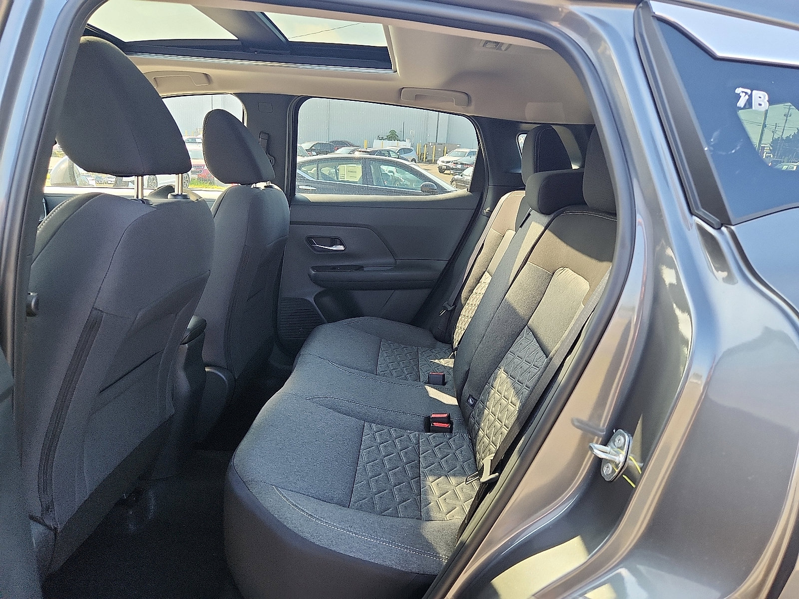 2025 Nissan Kicks SV photo 5