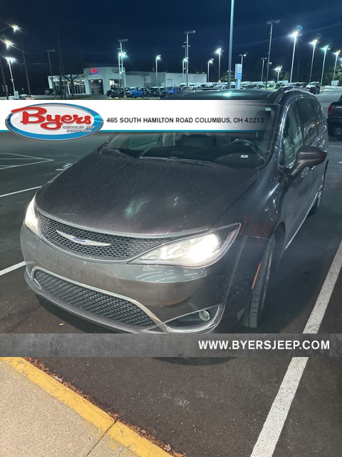 2020 Chrysler Pacifica Touring L Plus's photo