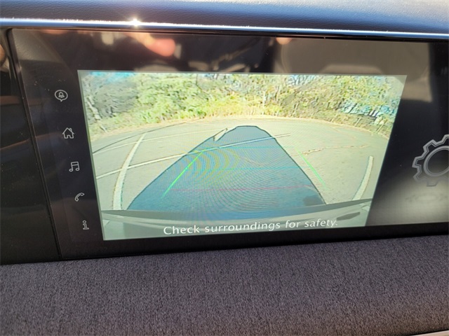 2025 Nissan Kicks SV photo 13