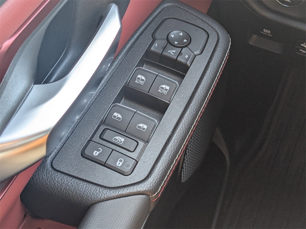 2025 Ram 1500 Rebel photo 16