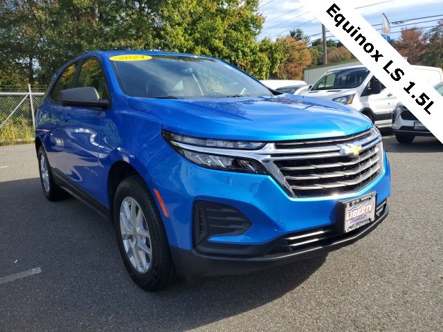 2024 Chevrolet Equinox LS photo 3