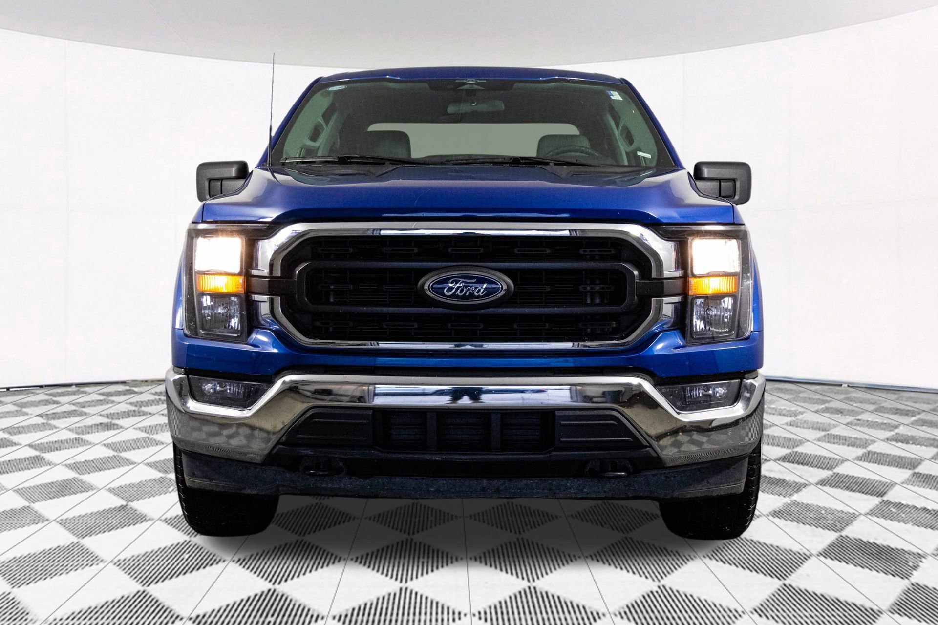 2023 Ford F-150 XL photo 4