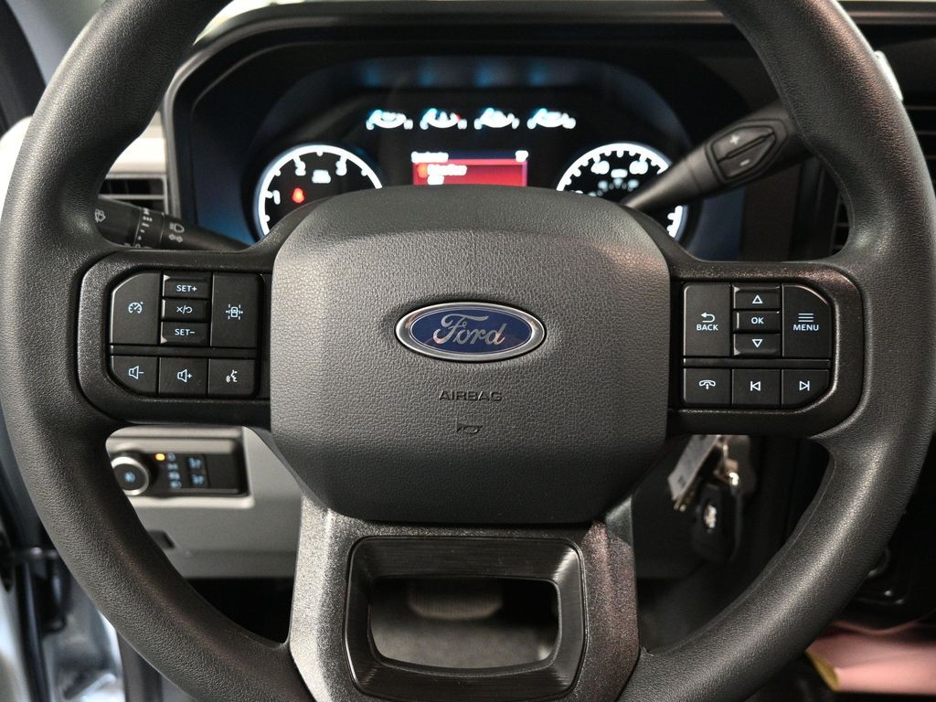 2025 Ford F-550 XL photo 10