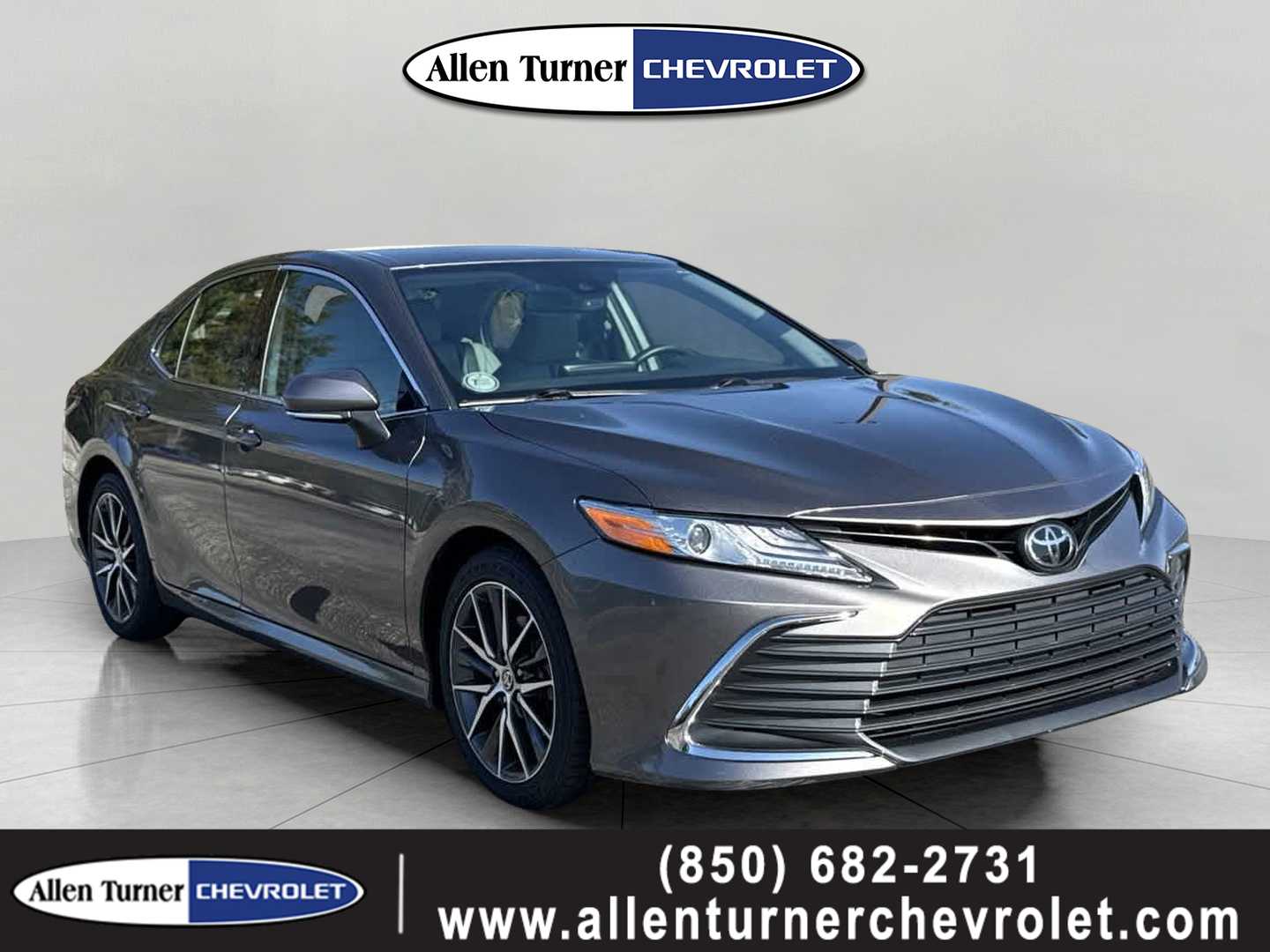 2021 Toyota Camry XLE's photo