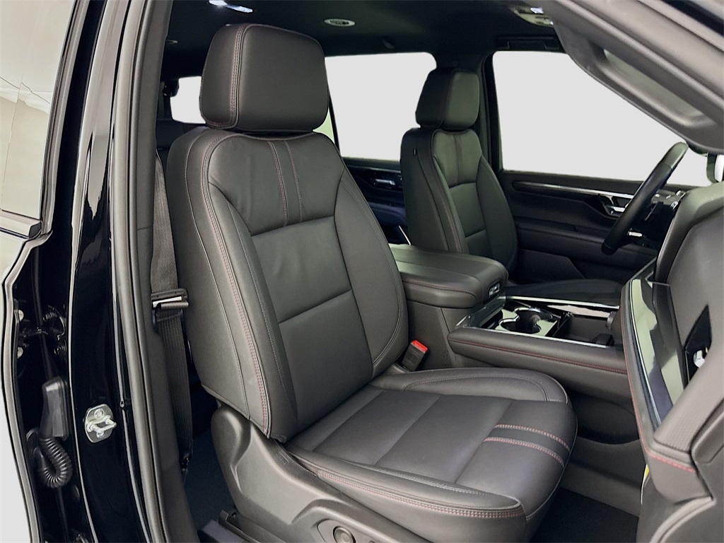 2025 Chevrolet Tahoe RST photo 27